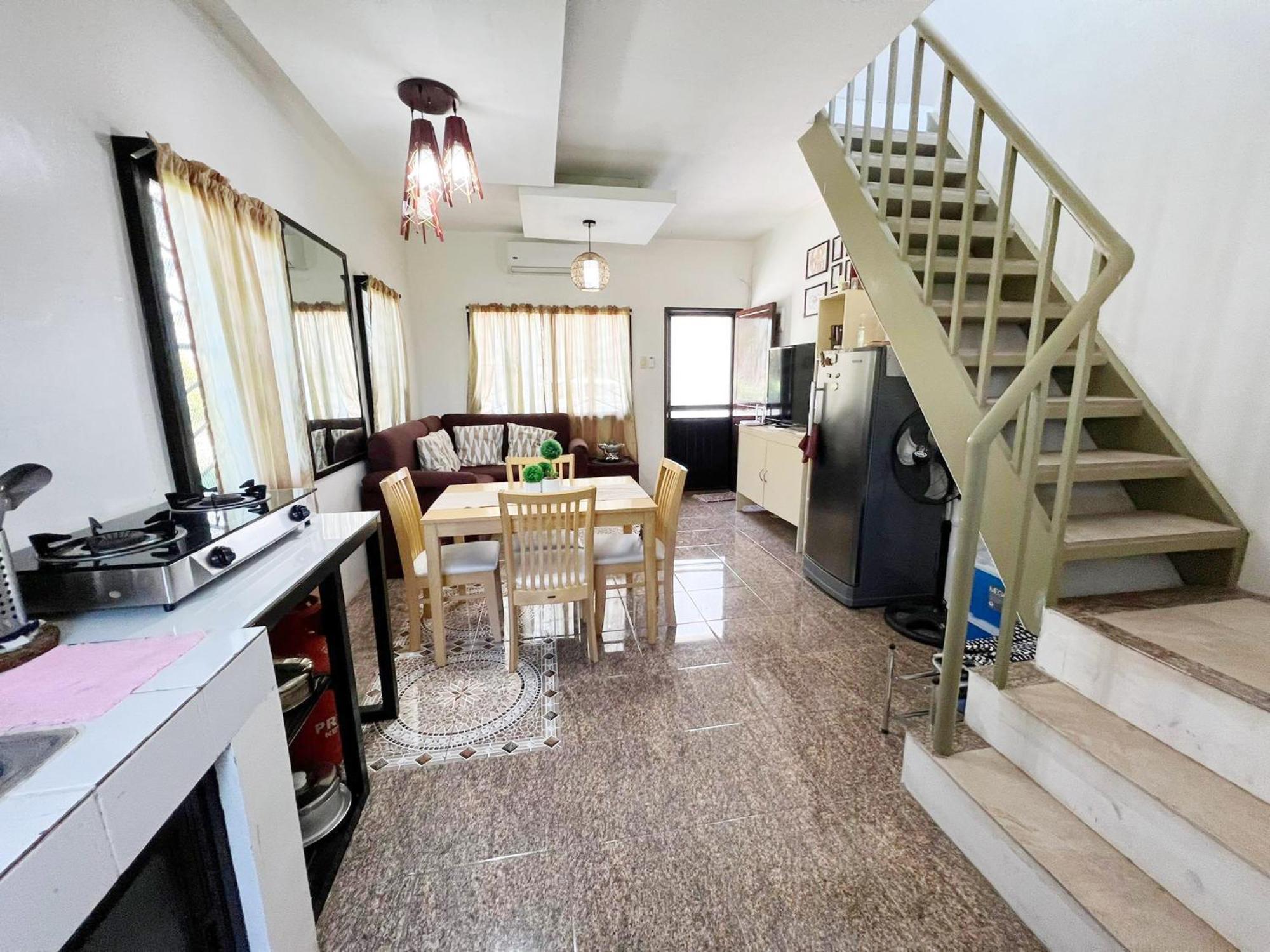 Beach Resorts Walking Distance To The Town House Davao City Εξωτερικό φωτογραφία